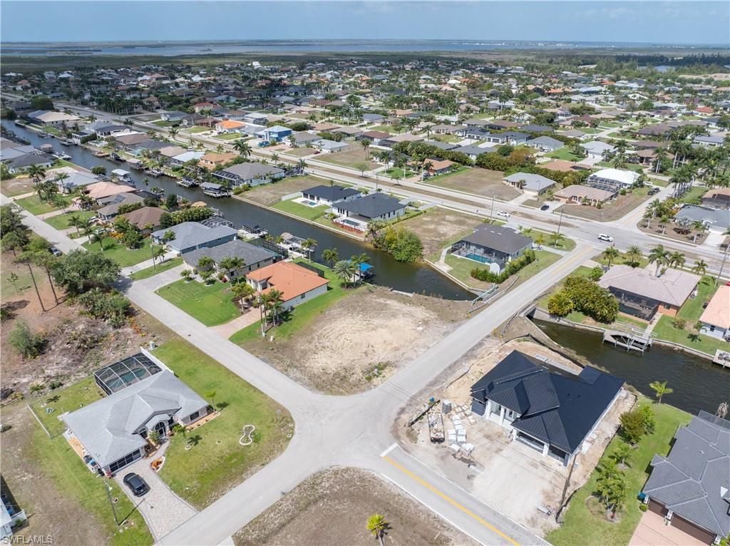 2581 SW 28th TER, CAPE CORAL, FL 33914 — photo 3