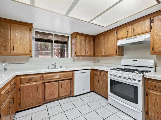 1725 Linnet, Wrightwood, CA 92397
