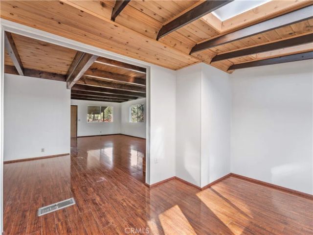 1725 Linnet, Wrightwood, CA 92397