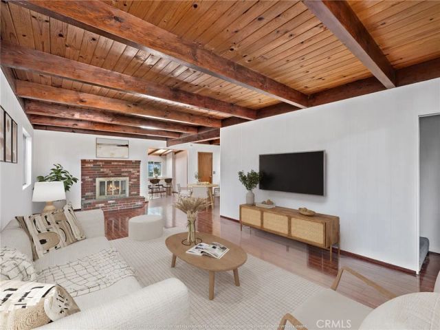 1725 Linnet, Wrightwood, CA 92397