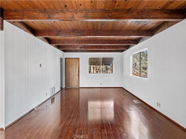 1725 Linnet, Wrightwood, CA 92397