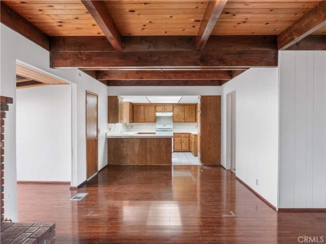 1725 Linnet, Wrightwood, CA 92397