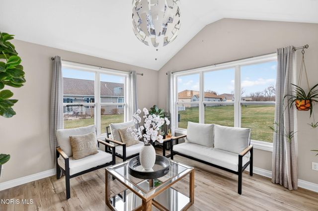 8424 Birchwood Lane, Northwood, OH 43619