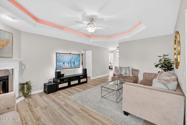 8424 Birchwood Lane, Northwood, OH 43619