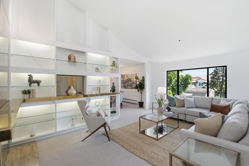 Image 14 of property listing at 793 Elm Street 21, San Carlos, CA 94070