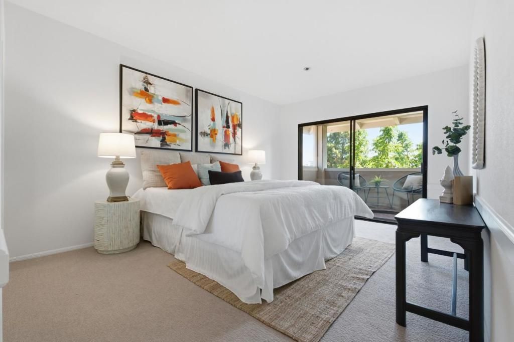 Image 26 of property listing at 793 Elm Street 21, San Carlos, CA 94070