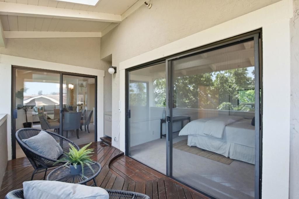 Image 29 of property listing at 793 Elm Street 21, San Carlos, CA 94070