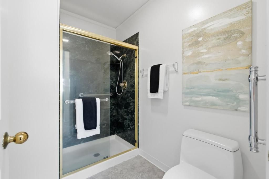 Image 38 of property listing at 793 Elm Street 21, San Carlos, CA 94070