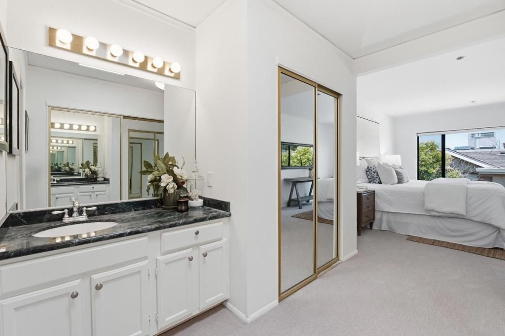 Image 39 of property listing at 793 Elm Street 21, San Carlos, CA 94070
