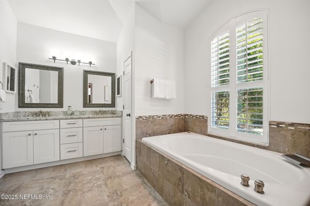 150A N ROSCOE Boulevard, Ponte Vedra Beach, FL 32082