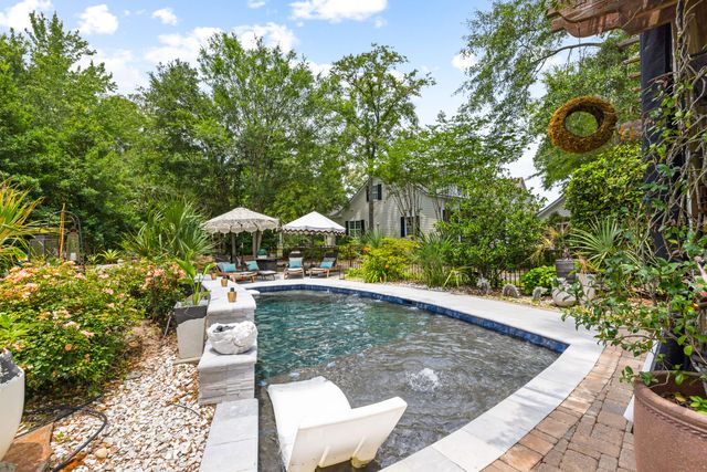 308 Hundred Oaks Parkway, Summerville, SC 29483