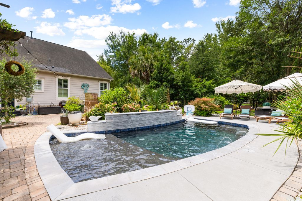 308 Hundred Oaks Parkway, Summerville, SC 29483