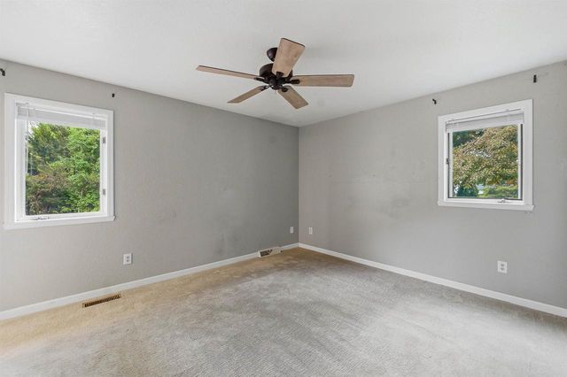 1115 SAWTELL COURT, Oshkosh, WI 54902