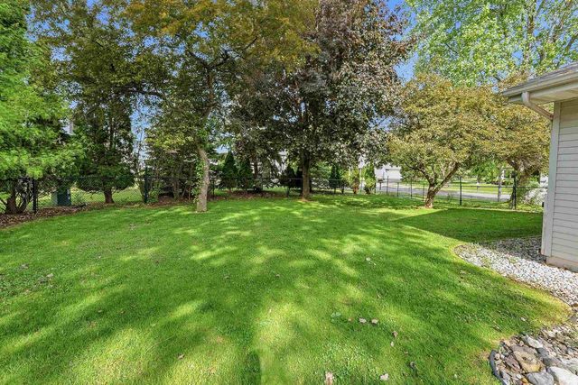 1115 SAWTELL COURT, Oshkosh, WI 54902