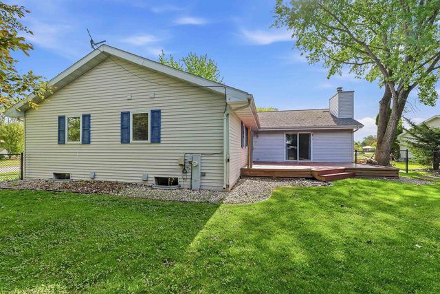 1115 SAWTELL COURT, Oshkosh, WI 54902