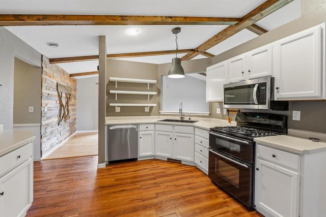 1115 SAWTELL COURT, Oshkosh, WI 54902