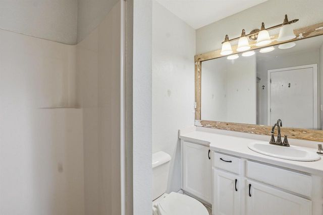1115 SAWTELL COURT, Oshkosh, WI 54902