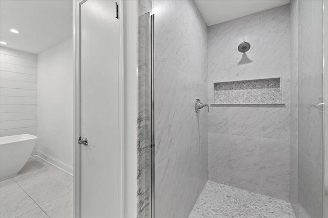 2212 W Sunnydale LANE, Mequon, WI 53092