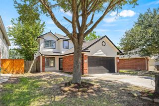 6034 Valley Cove Lane, Houston, TX 77085