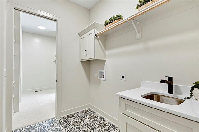 22085 W 93rd Terrace, Lenexa, KS 66220