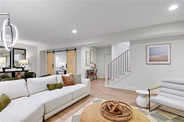 22085 W 93rd Terrace, Lenexa, KS 66220