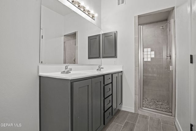 608 Cedarwood Avenue, El Paso, TX 79928