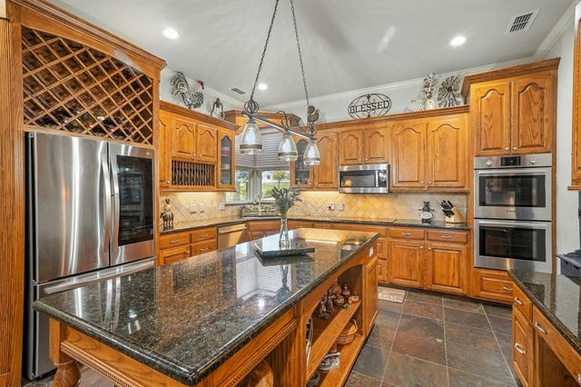 10420 County Road 1016, Burleson, TX 76028
