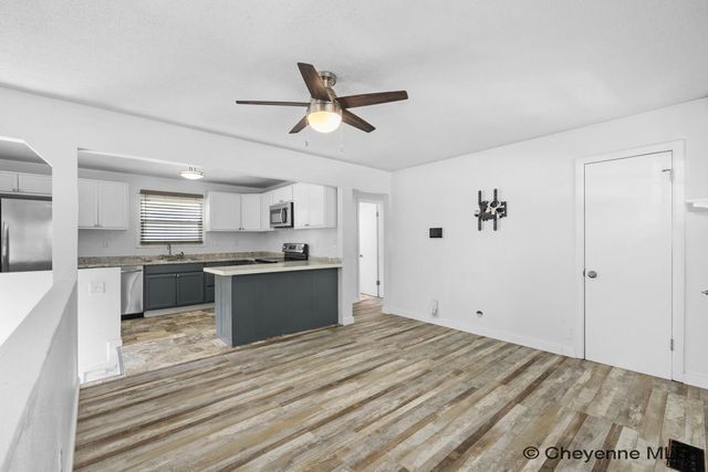 3618 DUFF AVE, Cheyenne, WY 82001