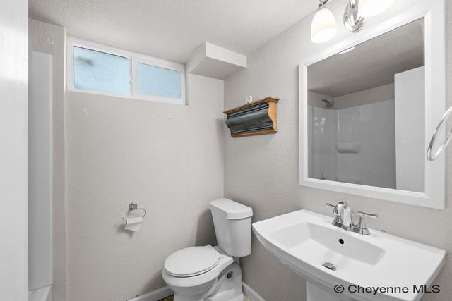 3618 DUFF AVE, Cheyenne, WY 82001