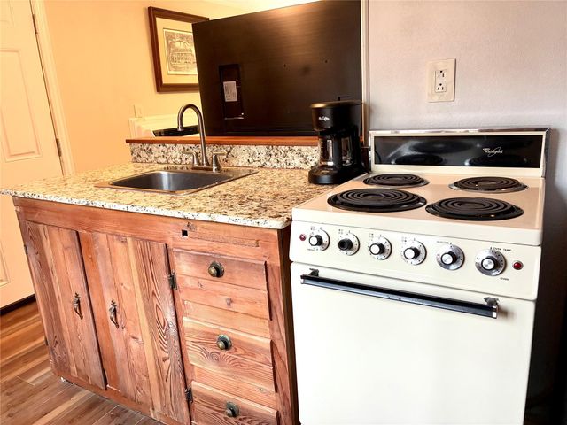 164 Magnolia Drive, Burkeville, TX 75932