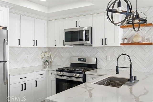 11 Wildflower, Pomona, CA 91766