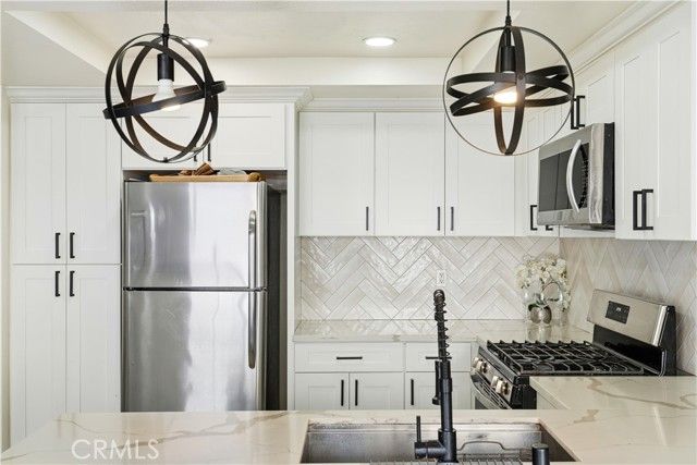 11 Wildflower, Pomona, CA 91766