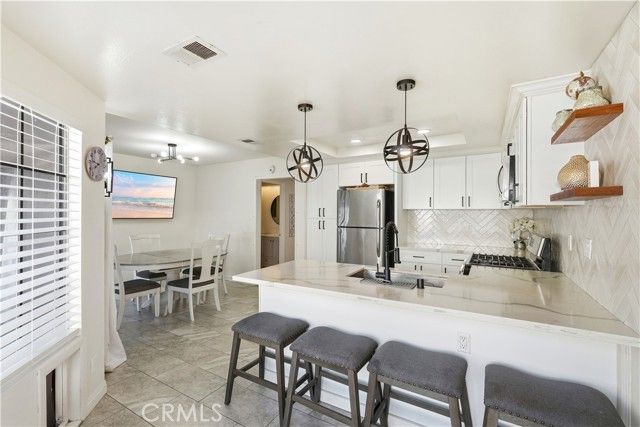 11 Wildflower, Pomona, CA 91766