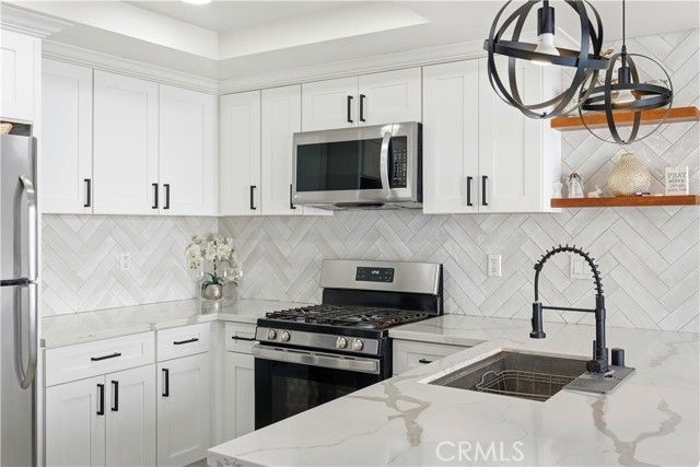 11 Wildflower, Pomona, CA 91766