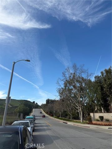 11 Wildflower, Pomona, CA 91766