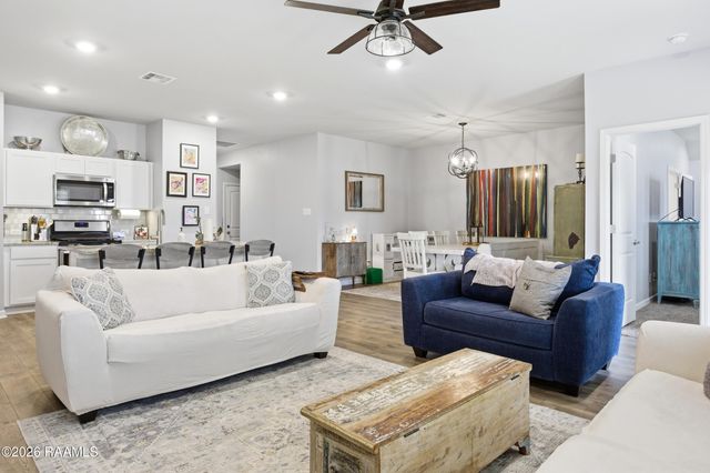 123 Nova Lake Drive, Duson, LA 70529