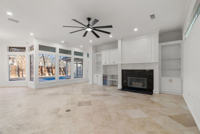 44 Wellington Oaks Circle, Denton, TX 76210