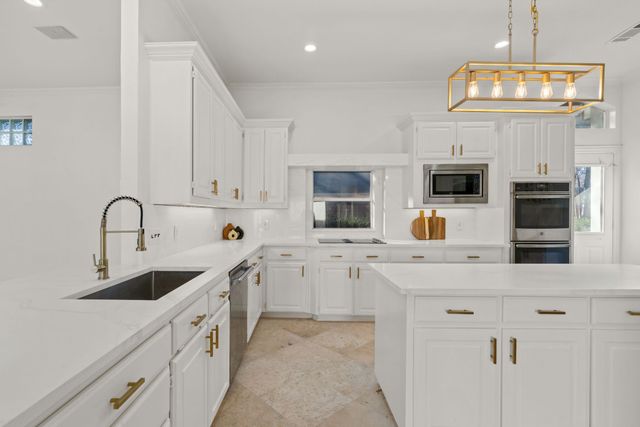 44 Wellington Oaks Circle, Denton, TX 76210