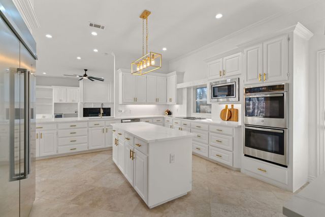 44 Wellington Oaks Circle, Denton, TX 76210