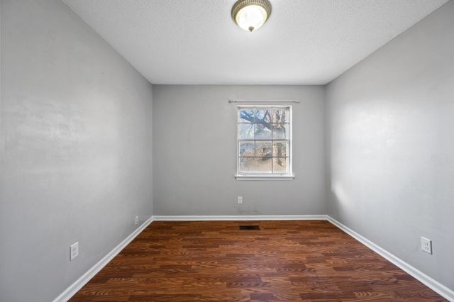 7315 Valley Lane, Hixson, TN 37343