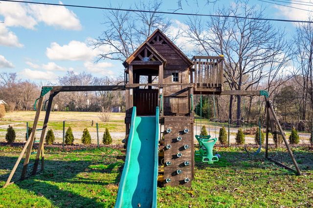 7315 Valley Lane, Hixson, TN 37343