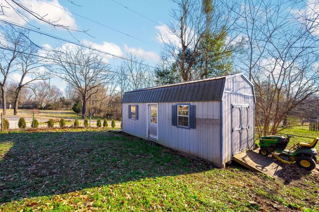 7315 Valley Lane, Hixson, TN 37343