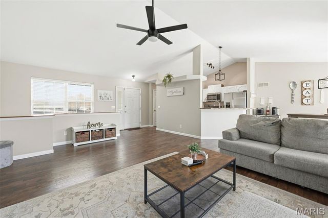 474 Calumet Ranch Trail, St Peters, MO 63376