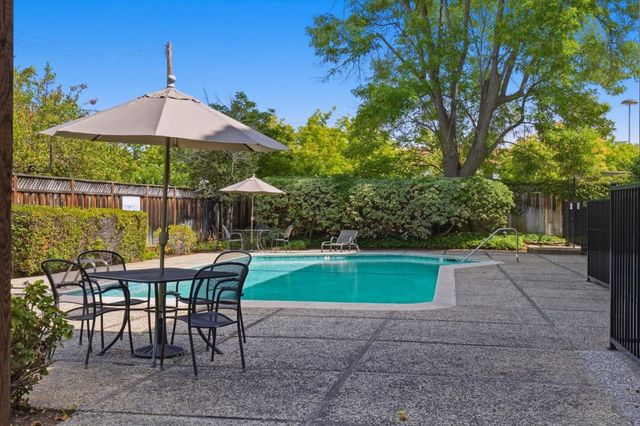 73 3rd Street 36, Los Altos, CA 94022