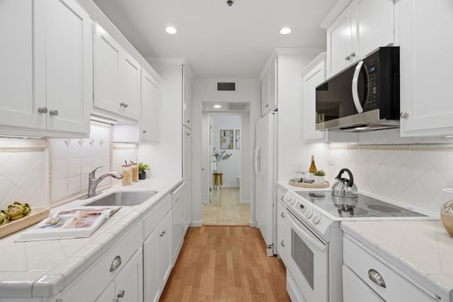 73 3rd Street 36, Los Altos, CA 94022