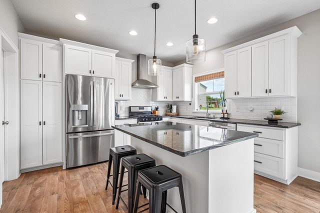 8674 Bison Avenue, Monticello, MN 55362