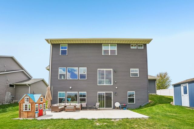 8674 Bison Avenue, Monticello, MN 55362