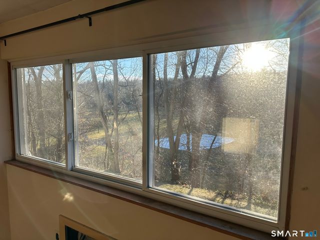 55 Porter Avenue APT 6E, Naugatuck, CT 06770