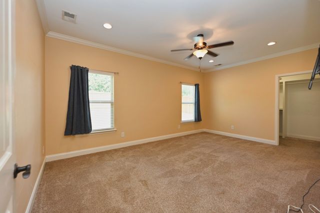 223 Meandering Dr, Lebanon, TN 37090