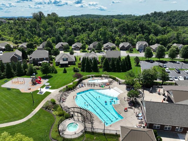 223 Meandering Dr, Lebanon, TN 37090